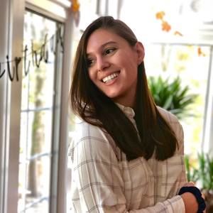 Meet your Posher, Lauren